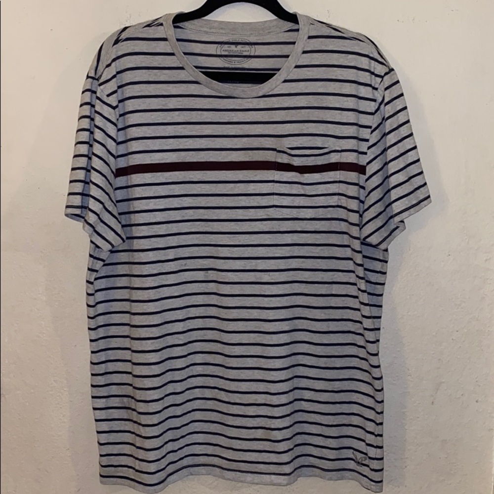 American Eagle pocket t-shirt